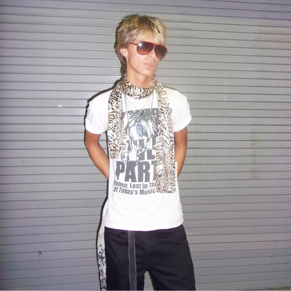 Meet your Posher, Christopher - Picture 1 of 1